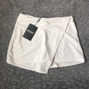 Missguided White Skort New with Defect Size 10 US